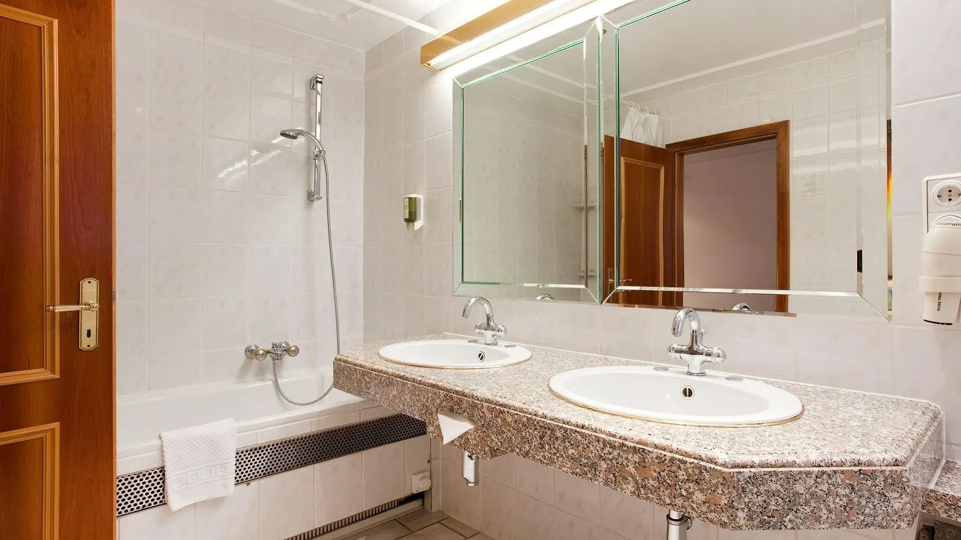 Gildors Hotel Düsseldorf 3*,  Duitsland