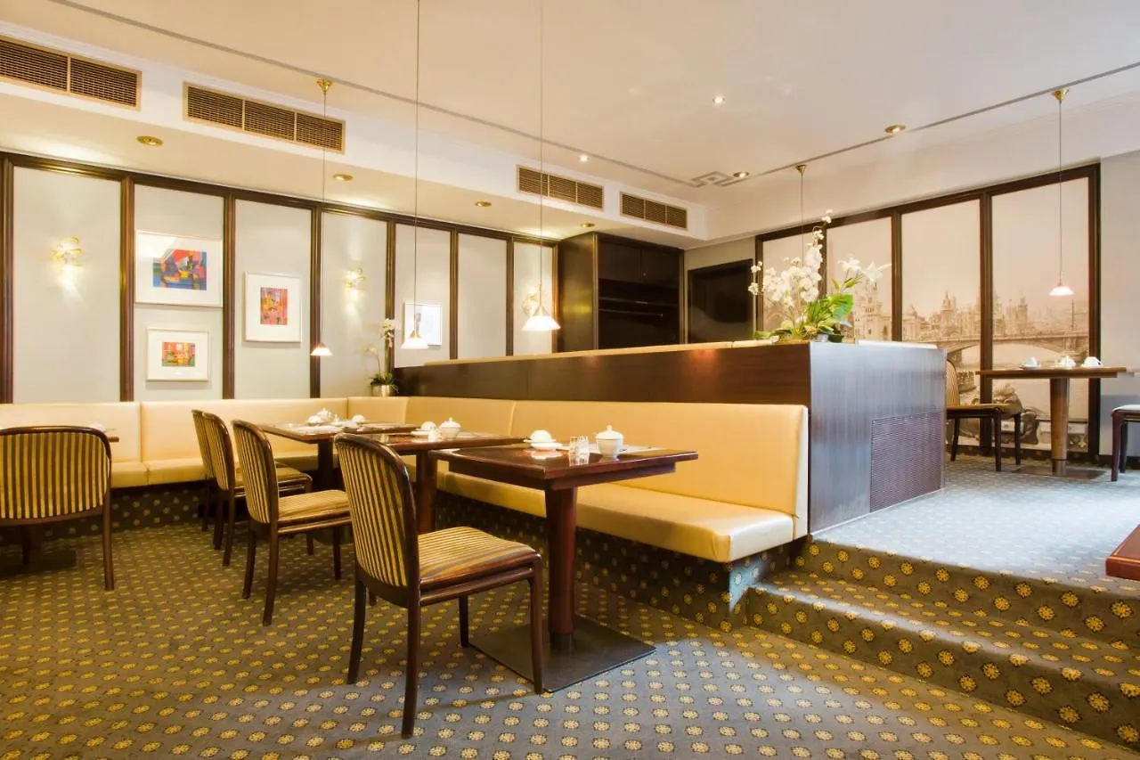 ***  Gildors Hotel Atmosphere Dusseldorf Germany